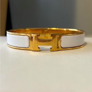 Preworn hermes bracelet white and gold